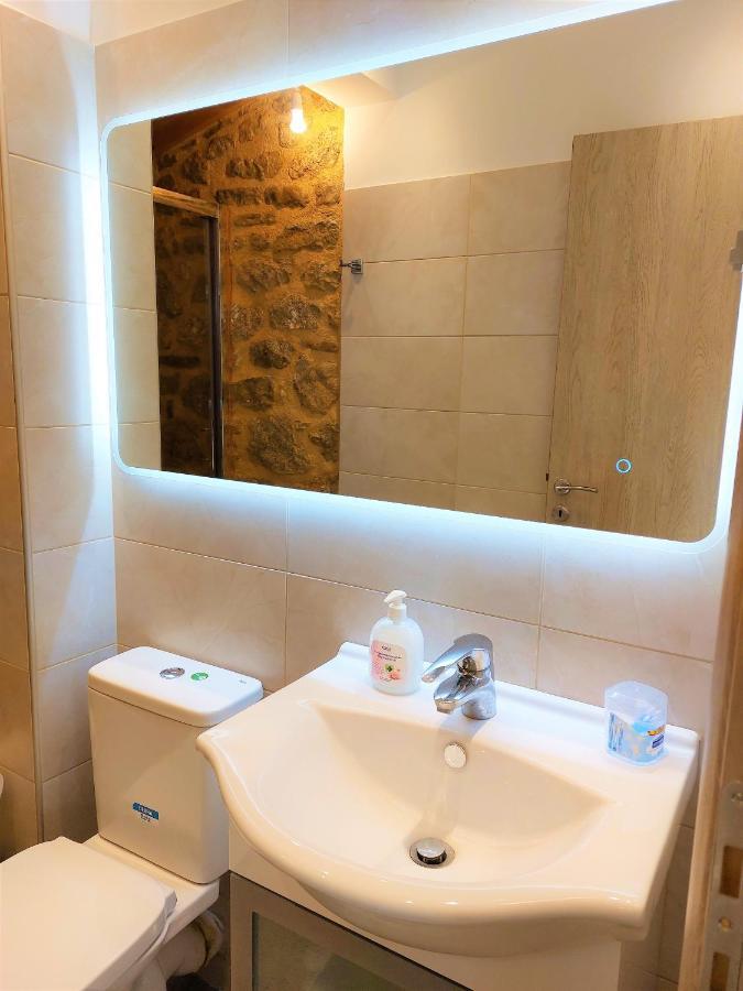 Guest House Tsanes Pinakokhorion Ngoại thất bức ảnh