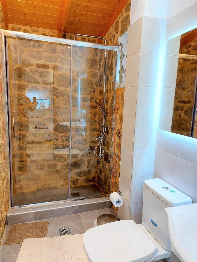 Guest House Tsanes Pinakokhorion Ngoại thất bức ảnh